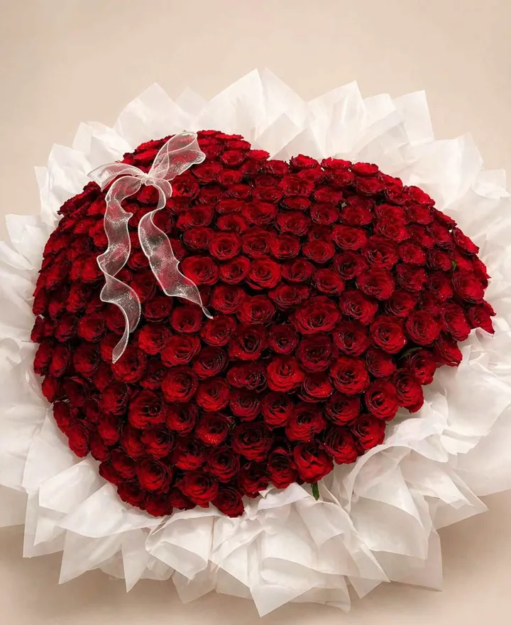 Majesty bouquet for flower delivery in Aourir